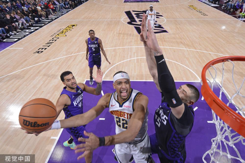 的密切关注 的密切关注